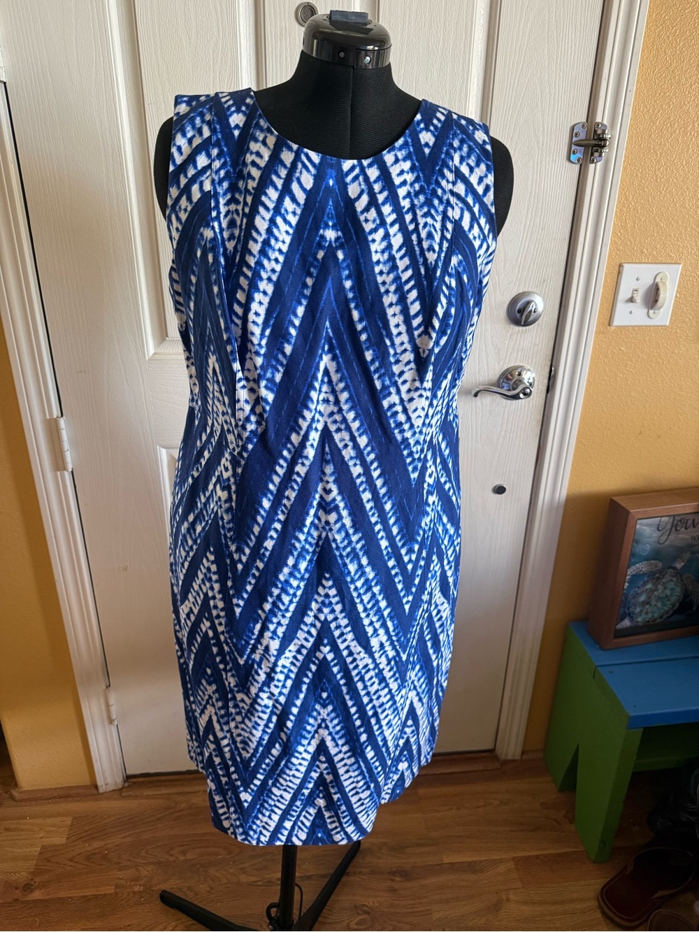 Calvin Klein Blue and White Printed Dress